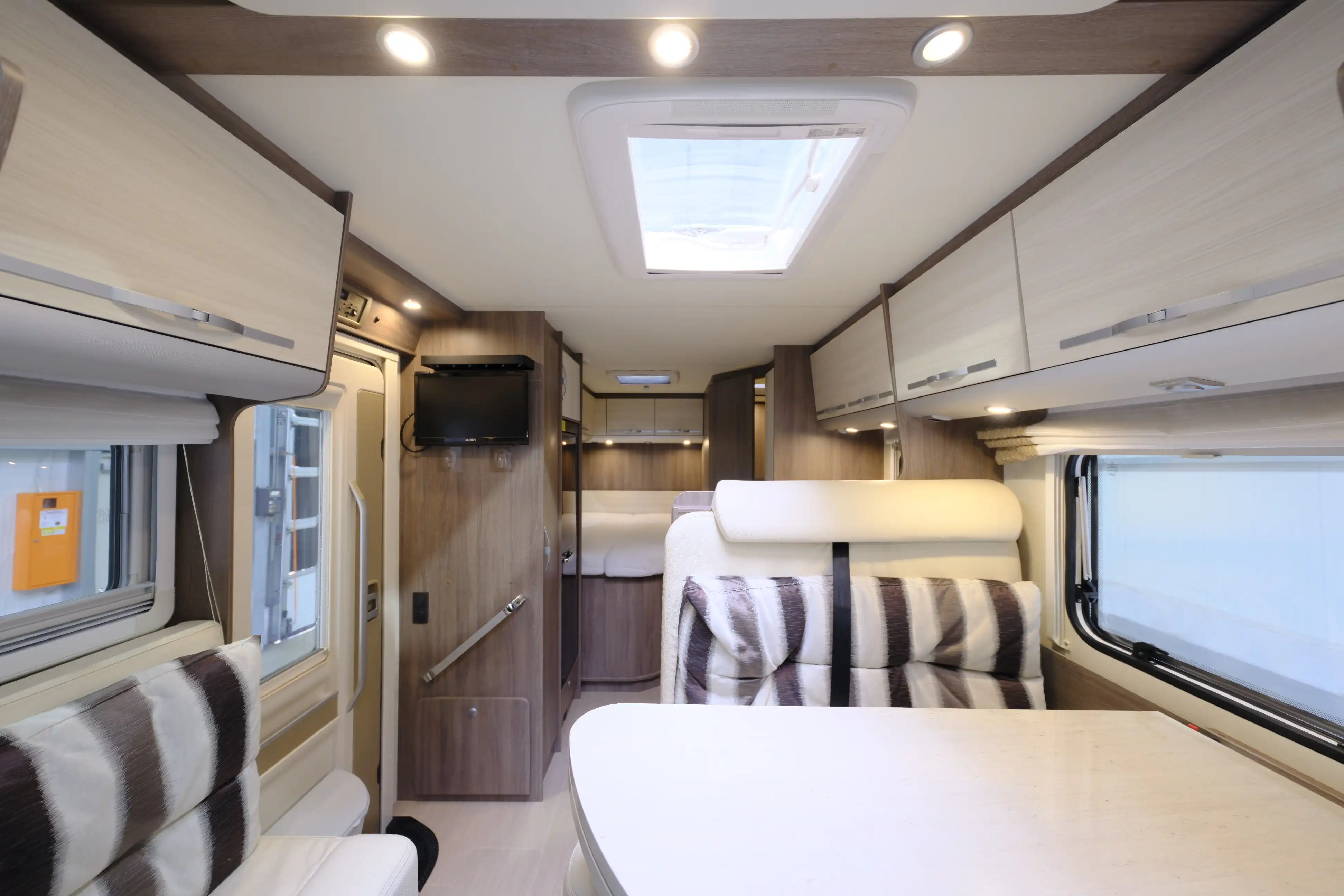 BUERSTNER Nexxo Time t 660 Summer - Ansicht 9